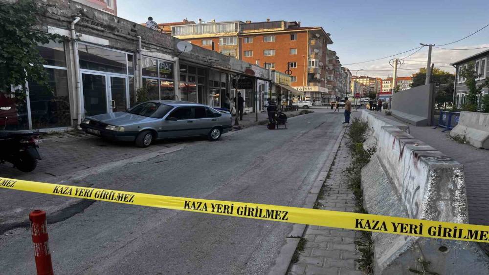 Niğde&rsquo;de kıraathanede silahlı kavga: 4 yaralı
