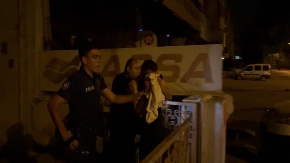 Polise mukavemet g&ouml;sterip ka&ccedil;maya &ccedil;alışan şahıslar, kovalamaca sonucu yakalandı
