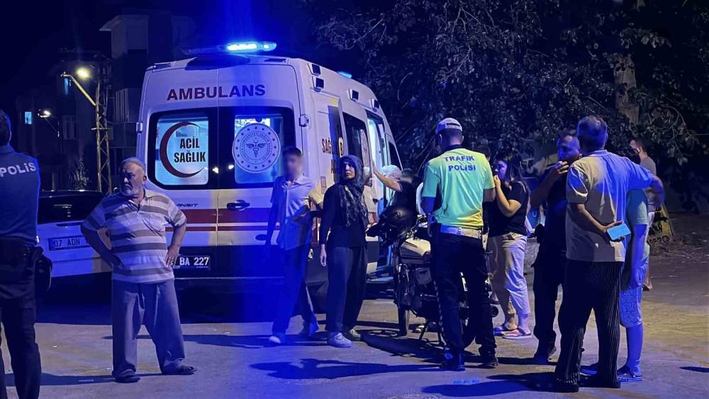 Burdur&rsquo;da otomobille motosiklet &ccedil;arpıştı: 2 yaralı
