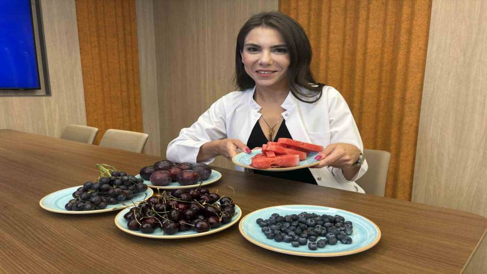 Kırmızı meyveler, kansere karşı koruma kalkanı
