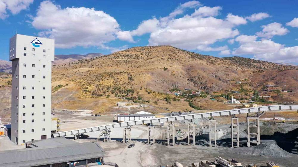 Eti Bakır, Siirt&rsquo;te yerin 669 metre altında &uuml;retim yapıyor
