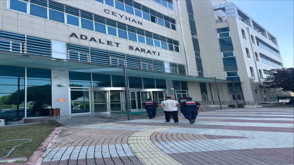 Kına merasiminde havaya ateş a&ccedil;an 2 ş&uuml;pheli g&ouml;zaltına alındı
