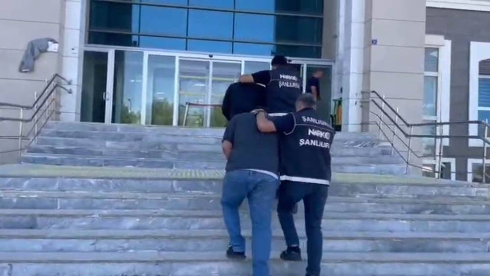 Şanlıurfa&rsquo;da 9,5 kilo uyuşturucu ele ge&ccedil;irildi: 4 şahıs tutuklandı
