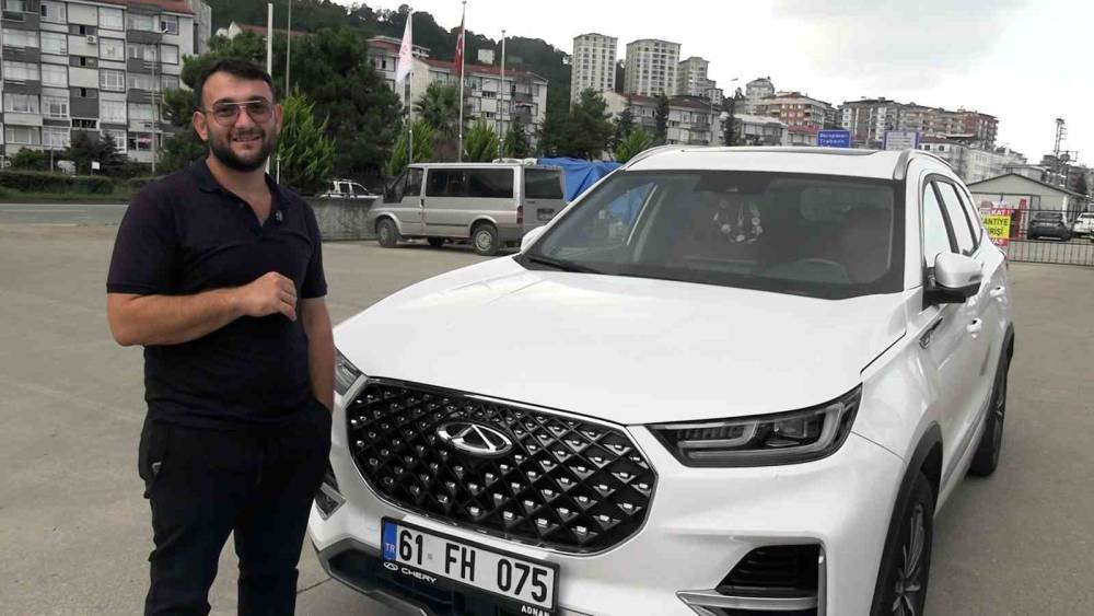 Sıfır aldığı Chery marka otomobil, Rizeli s&uuml;r&uuml;c&uuml;y&uuml; canından bezdirdi
