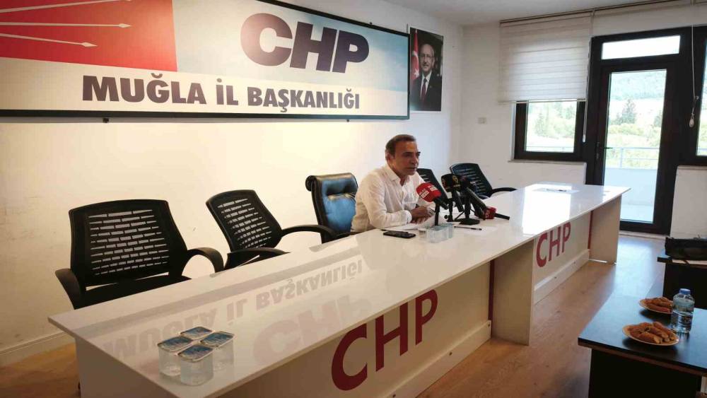 CHP Genel Başkan Yardımcısı Berhan Şimşek Muğla&rsquo;da g&ouml;revinden istifa etti
