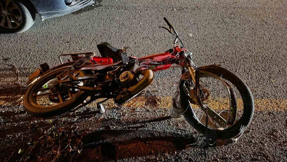 Otomobil ile motosiklet kafa kafaya &ccedil;arpıştı: 1 &ouml;l&uuml;

