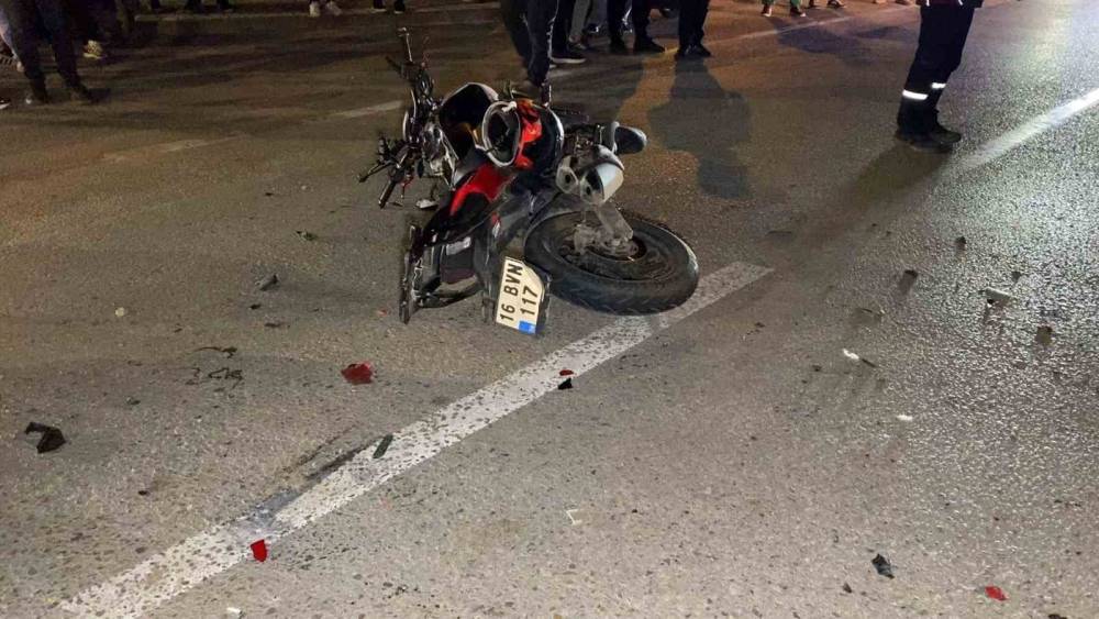 Bursa&rsquo;da feci kaza : 1 &ouml;l&uuml; 1 ağır yaralı
