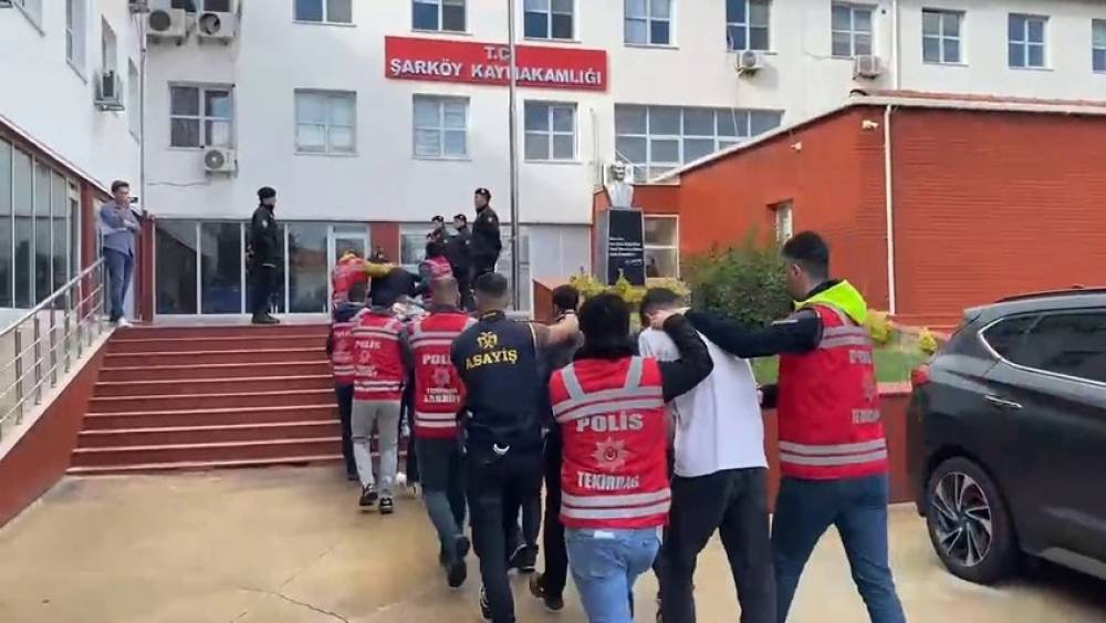 "Su&ccedil;luları yakalayacağız" dediler, 19 milyon TL&rsquo;lik serveti g&ouml;t&uuml;rd&uuml;ler: 9 tutuklama
