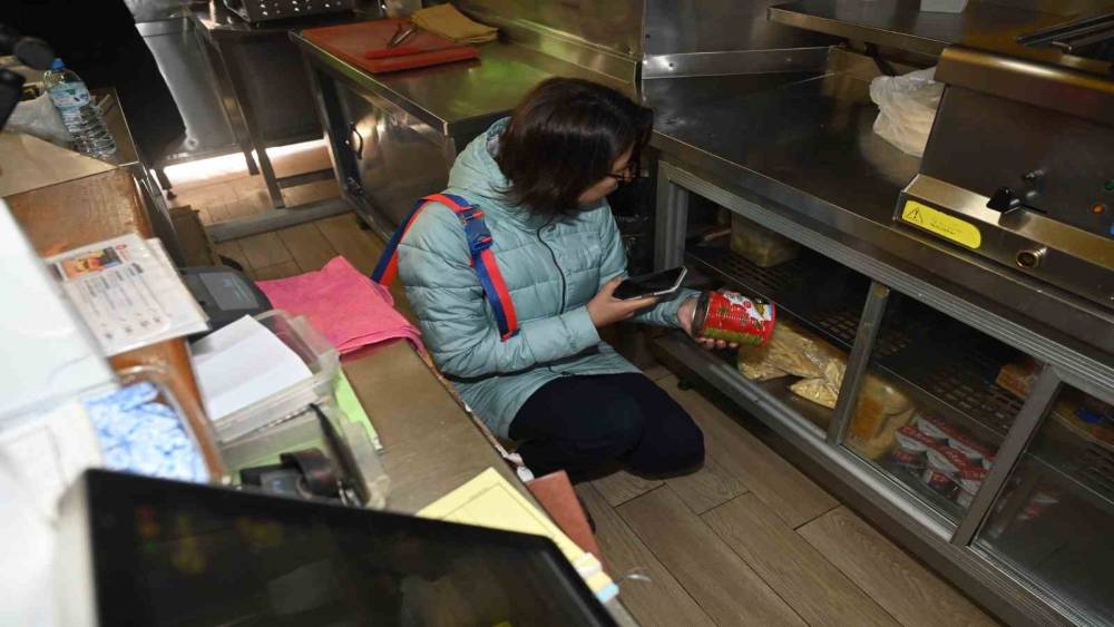 Isparta’da hijyen kusuru olan işletmelere zabıta ekipleri tarafından işlem yapıldı
