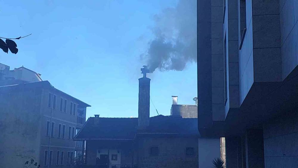 Rize’de baca yangını paniğe neden oldu
