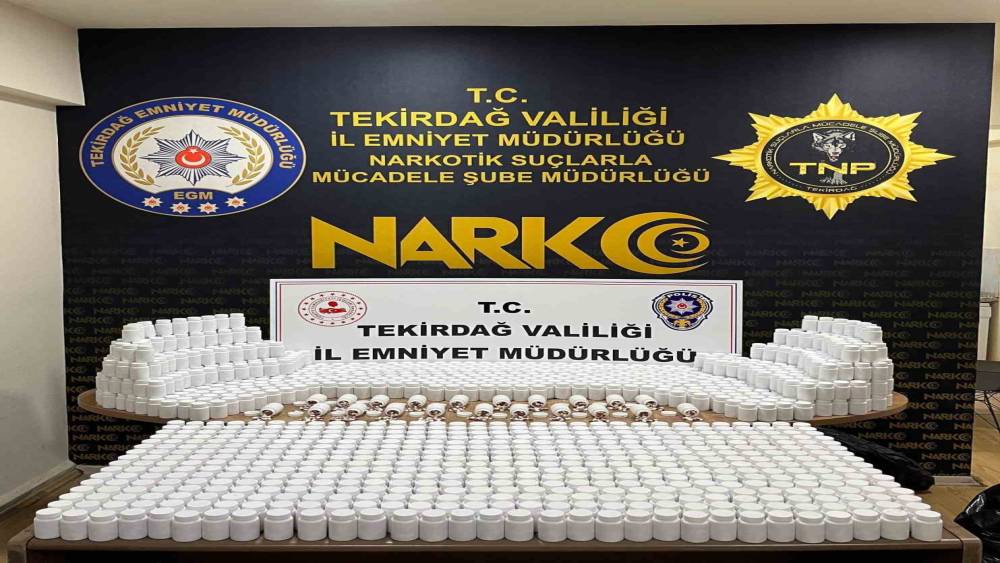 Tekirdağ&rsquo;da torbacının zulasından 81 bin 700 sentetik ecza &ccedil;ıktı
