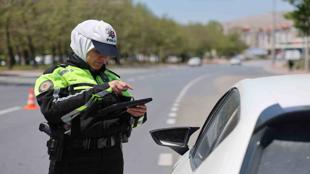 Drift, kavga ve kural ihlallerinin &ouml;n&uuml;ne ge&ccedil;ecek kanun
