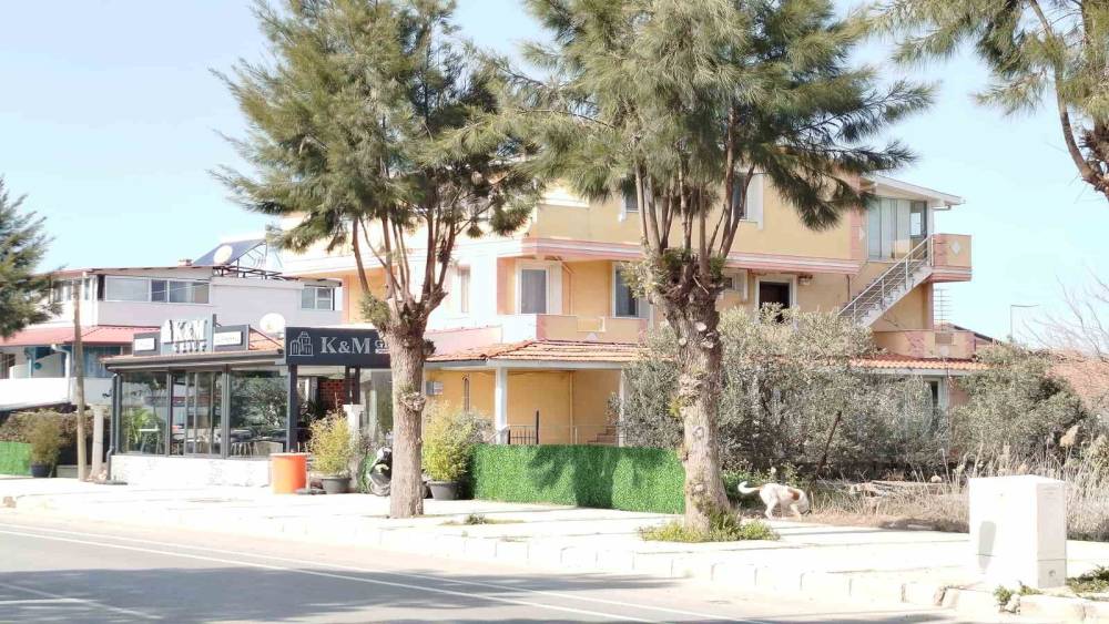 İzmir&rsquo;de tahliye davası cinayetle bitti: Ev sahibi kiracısının oğlunu &ouml;ld&uuml;rd&uuml;
