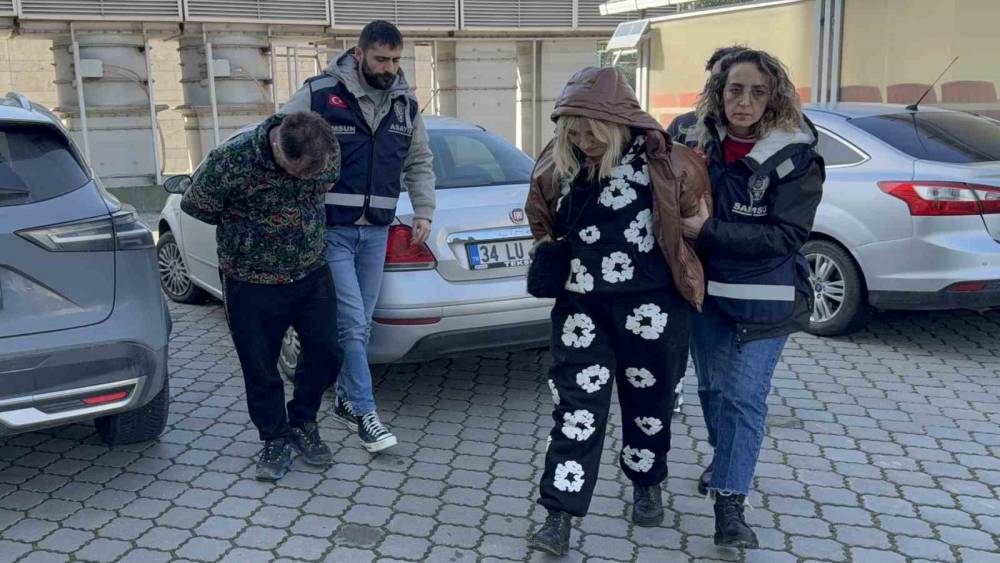 AVM&rsquo;de kuyumculardan hırsızlık yapan 2 kişi adliyeye sevk edildi
