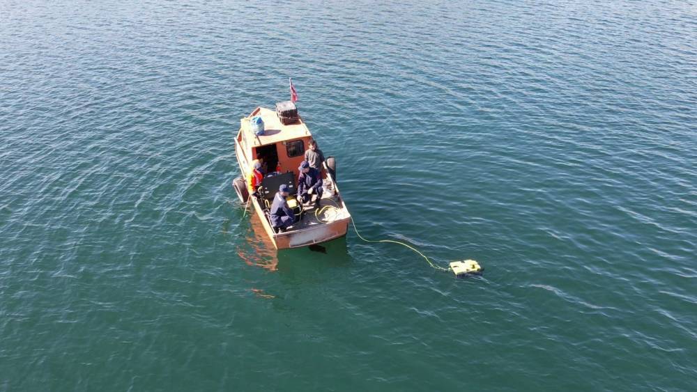Atat&uuml;rk Baraj G&ouml;l&uuml;ne f&uuml;ze par&ccedil;aları d&uuml;şt&uuml;
