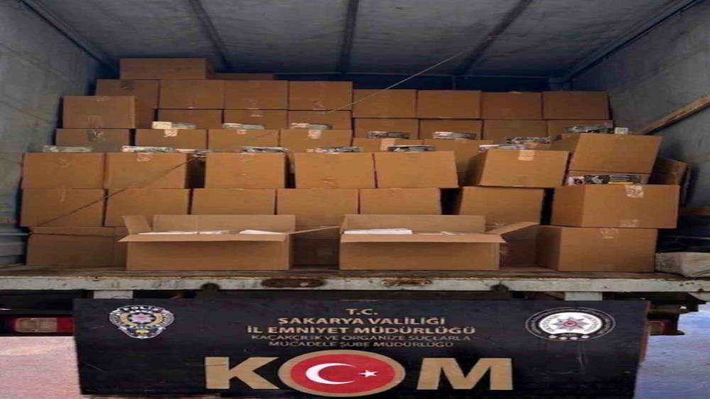 Sakarya&rsquo;da polis ekipleri ka&ccedil;ak&ccedil;ılara g&ouml;z a&ccedil;tırmıyor
