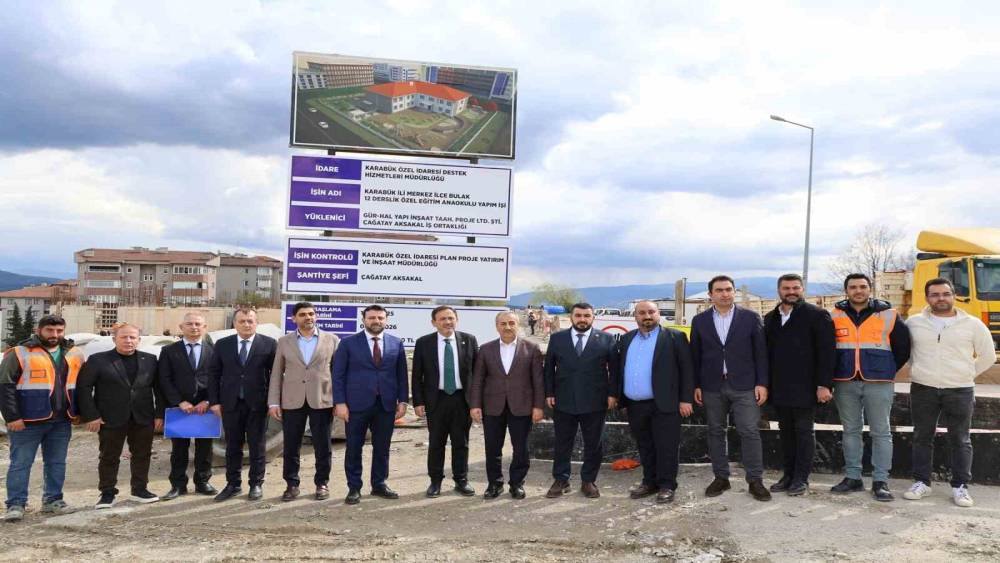 AK Parti heyeti Karab&uuml;k&rsquo;te eğitim ve yurt yatırımlarını inceledi
