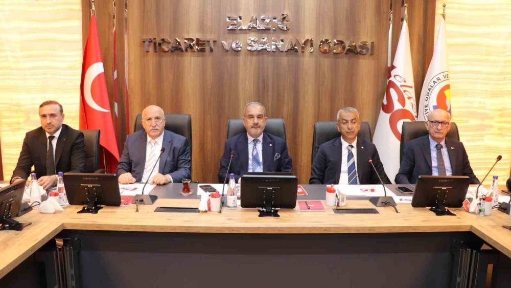 Başkan Alan: "Sanayi sitesinde s&ouml;ylem d&ouml;nemi bitti eylem d&ouml;nemine ge&ccedil;ilmeli"
