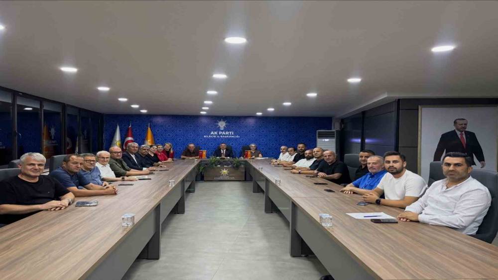 AK Parti&rsquo;de yol haritası belirlendi
