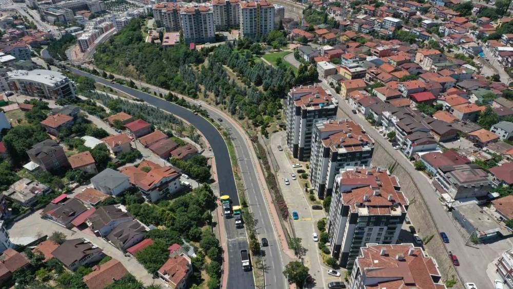 Tosyalı&rsquo;nın c&uuml;ruf bazlı y&uuml;ksek performanslı asfaltı Kocaeli yollarında
