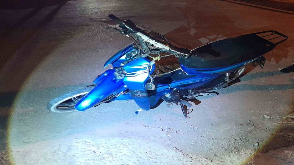 Konya&rsquo;da otomobil ile motosiklet &ccedil;arpıştı: 2 yaralı
