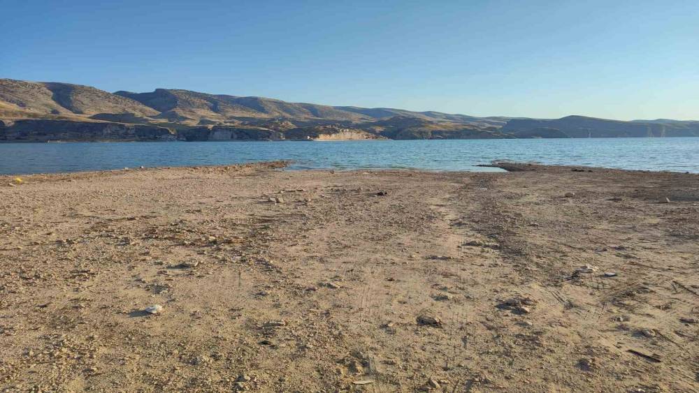 Hasankeyf&rsquo;te baraj g&ouml;l&uuml;nde kadın cesedi bulundu
