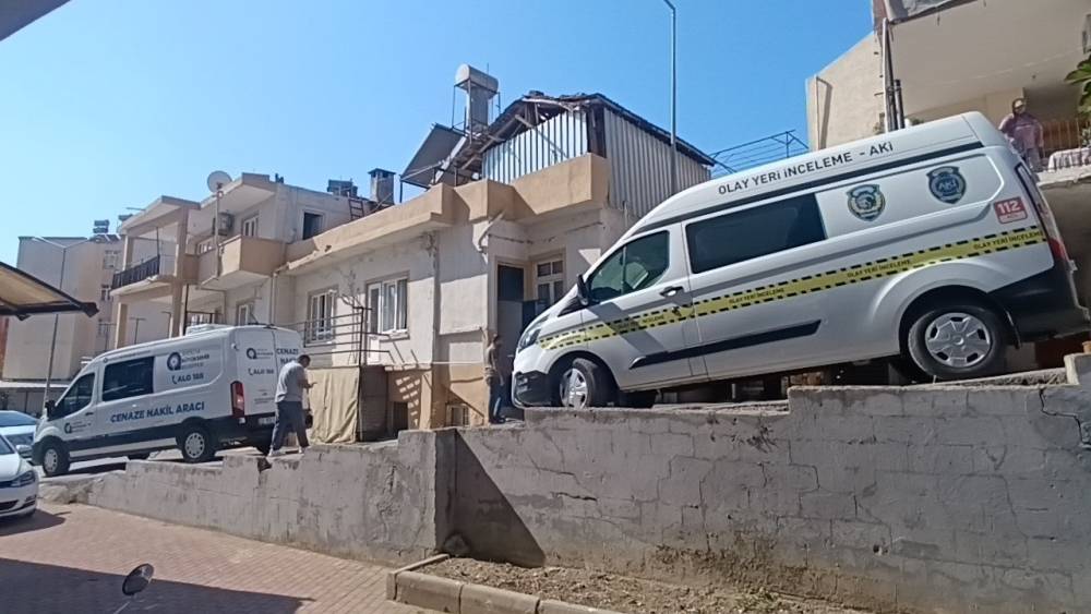 Manavgat&rsquo;ta gen&ccedil; klima teknisyeni yalnız yaşadığı evde &ouml;l&uuml; bulundu
