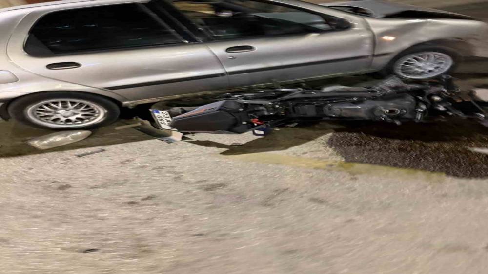 Elazığ&rsquo;da otomobil ile motosiklet &ccedil;arpıştı: 1 yaralı
