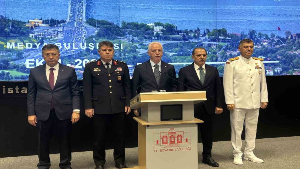 İstanbul Valisi G&uuml;l: "Ter&ouml;r &ouml;rg&uuml;tlerine y&ouml;nelik operasyonlarımız ge&ccedil;en yılın aynı d&ouml;nemine g&ouml;re y&uuml;zde 20 arttı"
