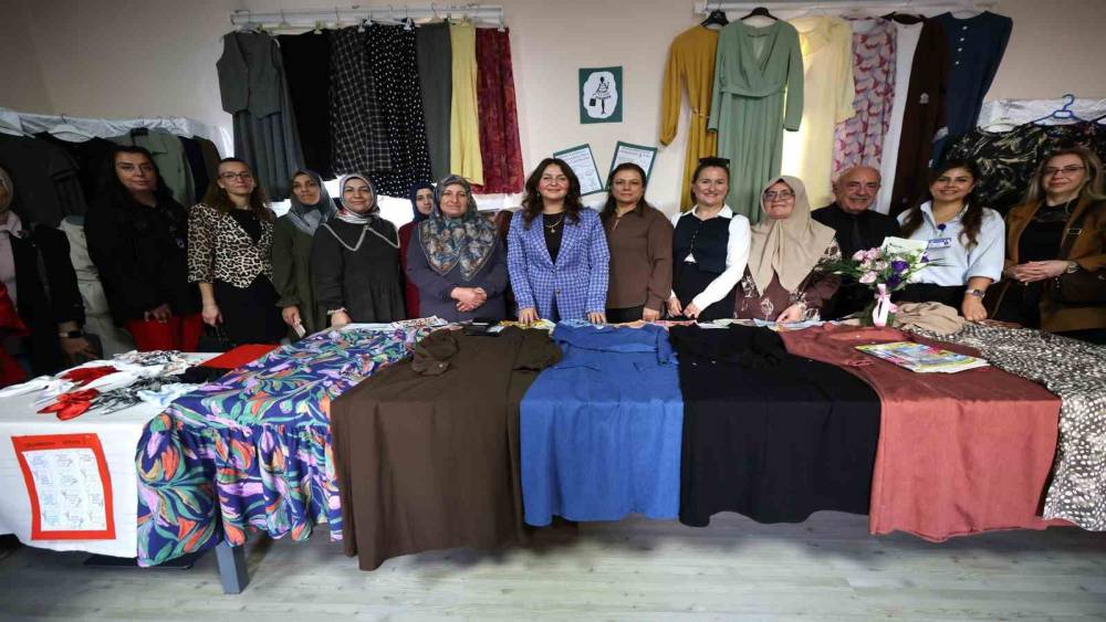 Yunusemre&rsquo;de 93 kadının emeği sergide hayat buldu
