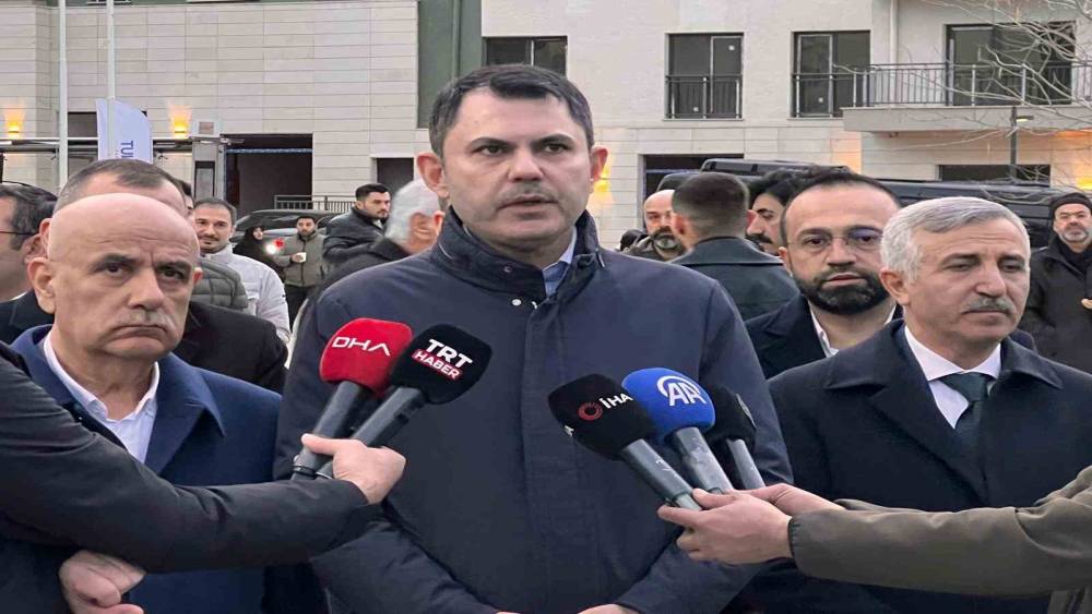 Bakan Kurum: "Hep birlikte devlet millet omuz omuza m&uuml;cadele ortaya koydu"
