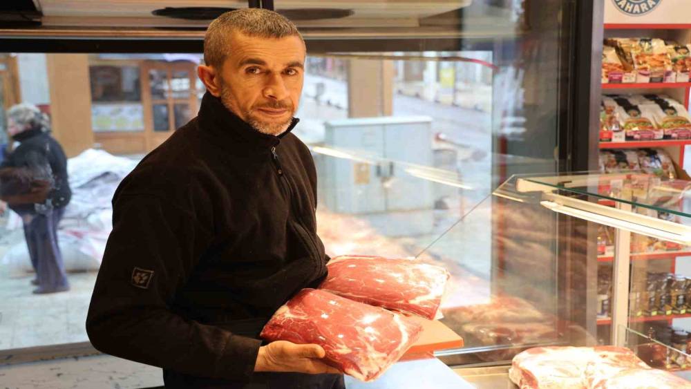 Ramazan &ouml;ncesi et alışverişi hız kazandı
