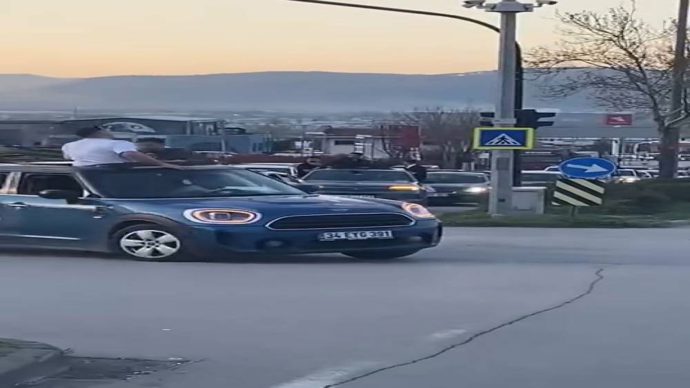 Bursa&rsquo;da d&uuml;ğ&uuml;n konvoyu tehlike sa&ccedil;tı
