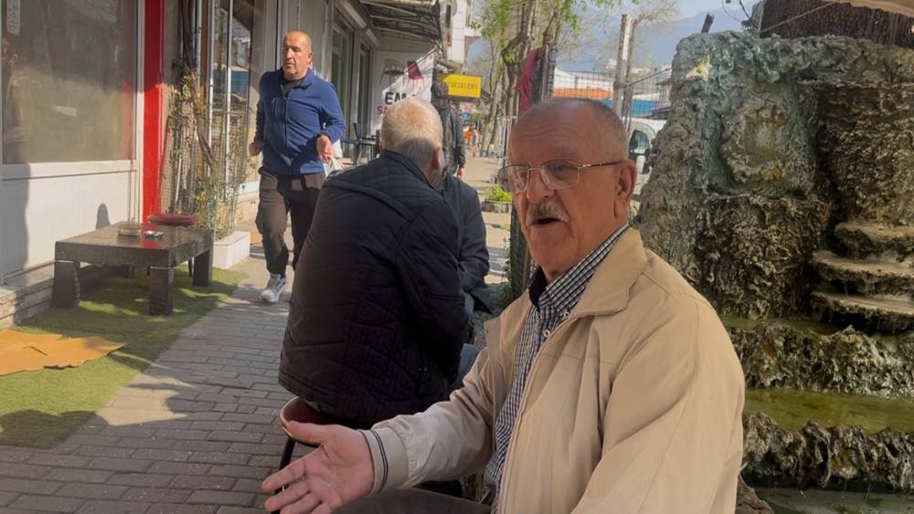 Sahte diş&ccedil;i mahalleliyi şok etti: "Memnunduk ama doktor değilmiş"
