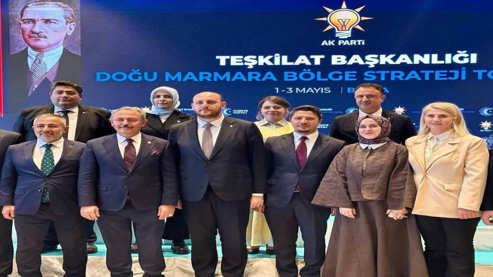 Başkan Yıldırım Doğu Marmara B&ouml;lge Strateji Kampı&rsquo;na katıldı
