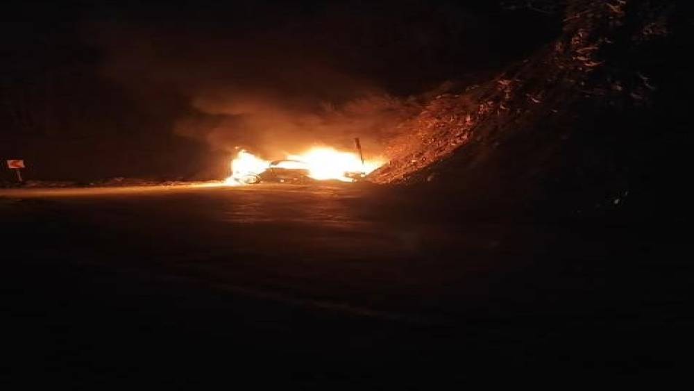 Hask&ouml;y-Mutki yolunda otomobil alev topuna d&ouml;nd&uuml;
