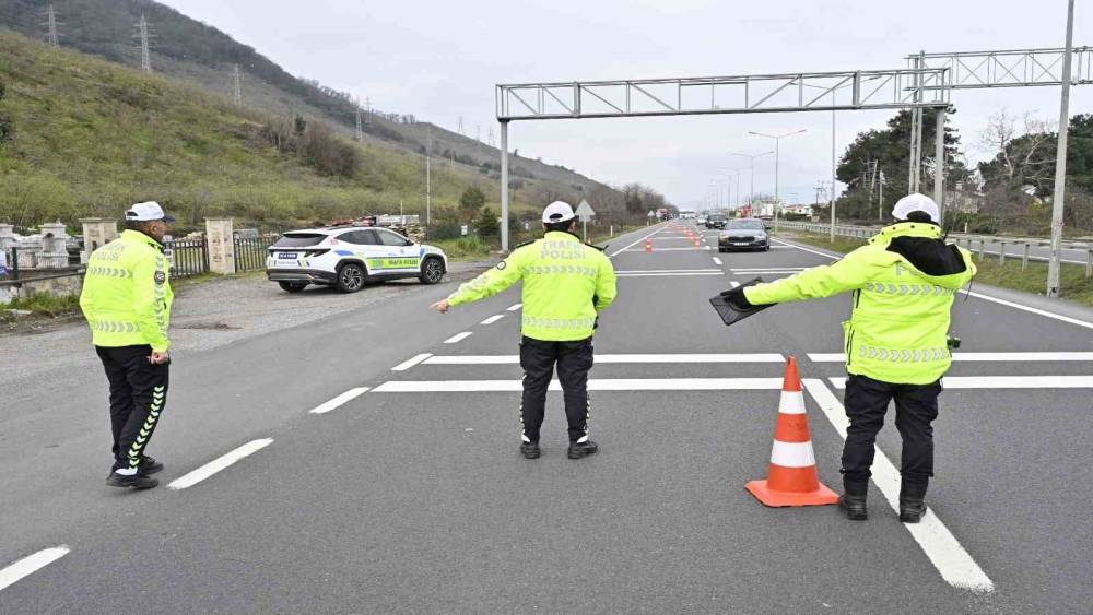 Ordu&rsquo;da bir haftada 15 binden fazla ara&ccedil; ve s&uuml;r&uuml;c&uuml;s&uuml; denetlendi
