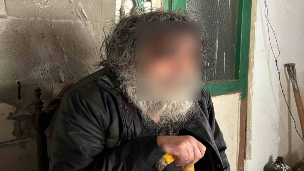 &Ccedil;&ouml;p evin altından dram &ccedil;ıktı: "Bir senedir dışarı &ccedil;ıkmıyorum"
