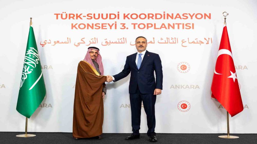 Bakan Fidan, Suudi mevkidaşı Al-Suud ile g&ouml;r&uuml;şt&uuml;
