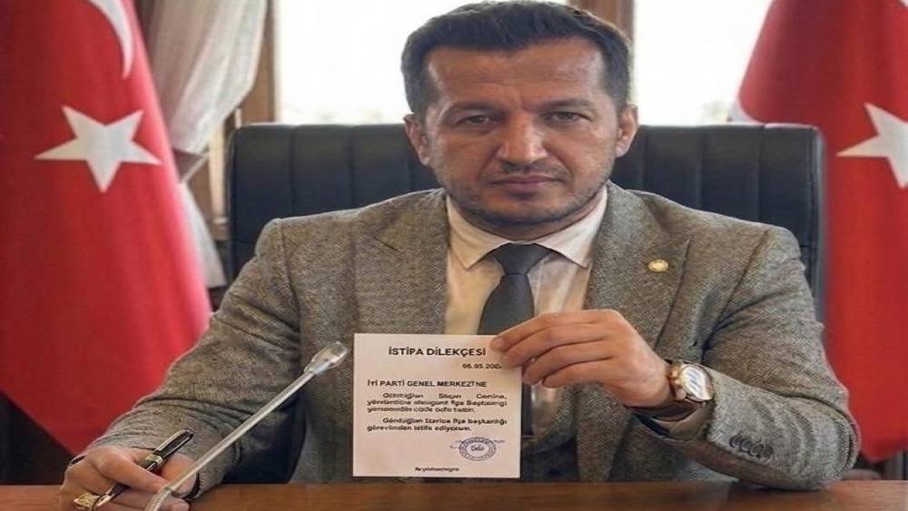 İYİ Parti Turgutlu İl&ccedil;e Başkanı Seyhan istifa etti
