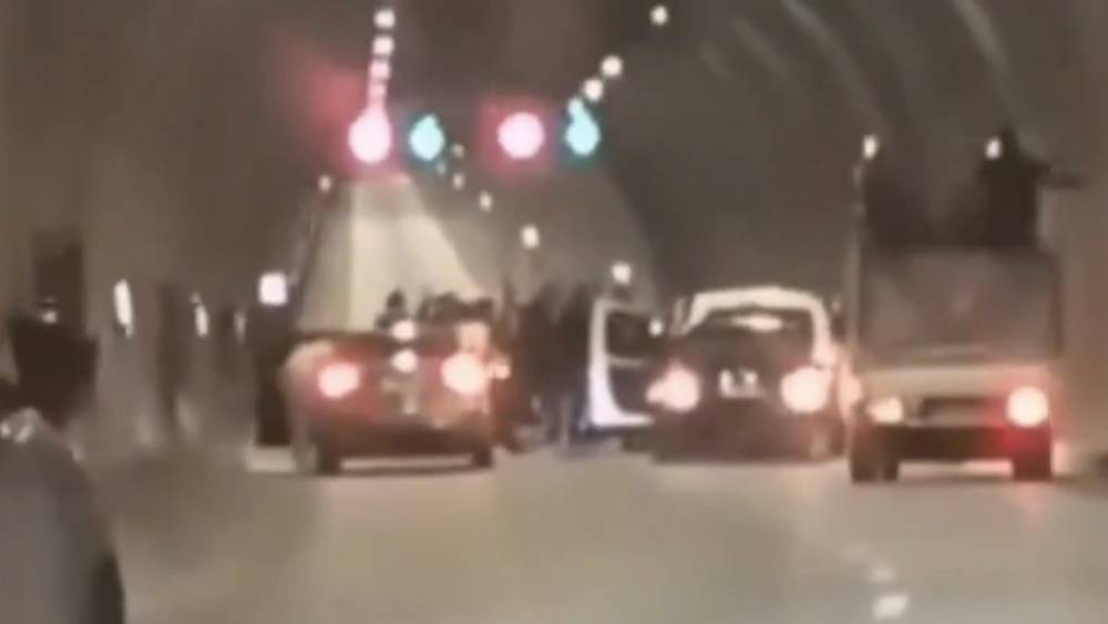 T&uuml;nelde d&uuml;ğ&uuml;n konvoyu ve kutlamasına 720 bin TL&rsquo;lik rekor ceza
