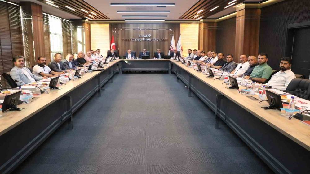 Başkan Alan: "İllerimizin b&uuml;y&uuml;mesi adına &ccedil;alışmalarımızı s&uuml;rd&uuml;rmeye devam edeceğiz"
