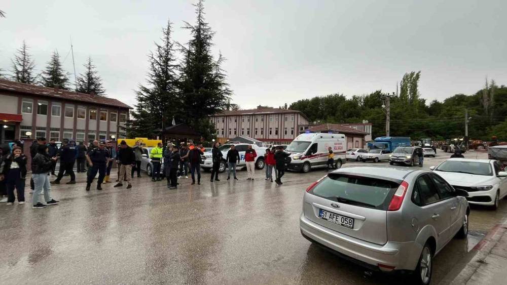 Niğde&rsquo;de sel felaketi: Suya kapılan kadın hayatını kaybetti