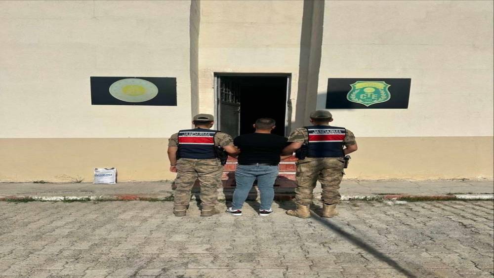 Kars&rsquo;ta kasten &ouml;ld&uuml;rme su&ccedil;undan aranan h&uuml;k&uuml;ml&uuml; JASAT operasyonuyla yakalandı
