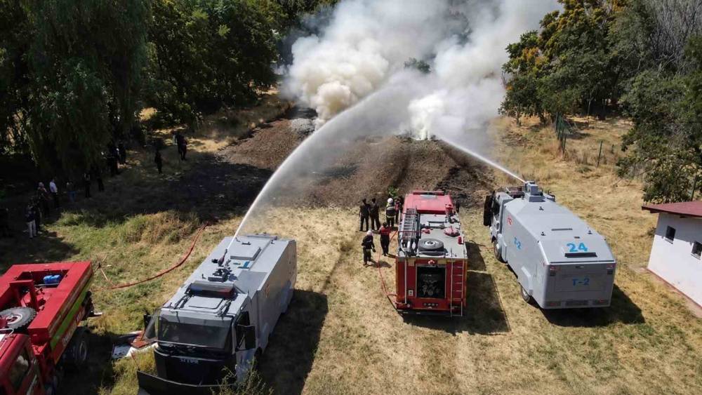 Erzincan&rsquo;da orman yangını tatbikatı ger&ccedil;eğini aratmadı
