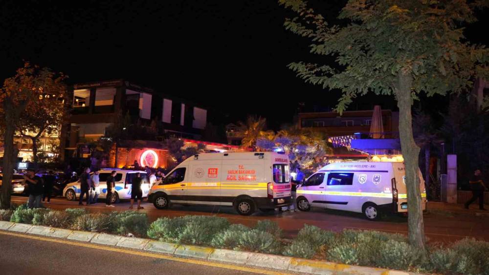 Denizli&rsquo;de kafeye silahlı saldırı: 2 &ouml;l&uuml;, 4 yaralı
