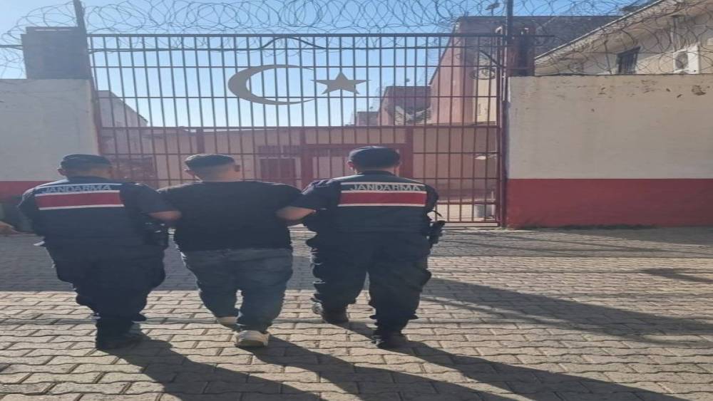 Germencik&rsquo;te 13 yıl 11 ay kesinleşmiş hapis cezası bulunan h&uuml;k&uuml;ml&uuml; yakalandı
