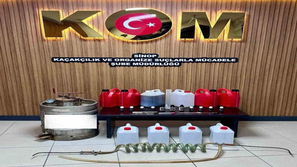 Sinop&rsquo;ta sahte alkol operasyonu:1 g&ouml;zaltı
