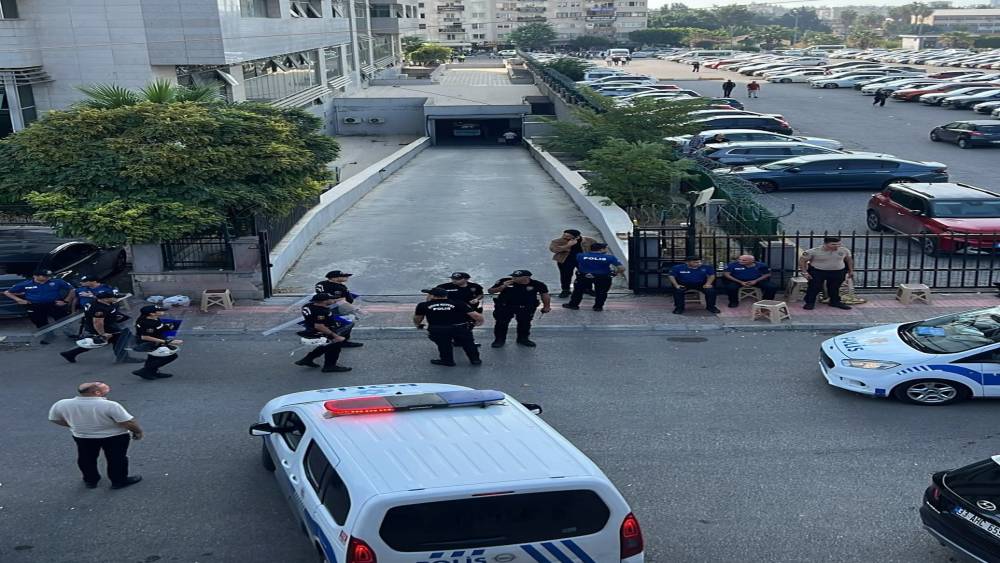 Mersin&rsquo;deki operasyonda toplam 34 ş&uuml;pheli tutuklandı
