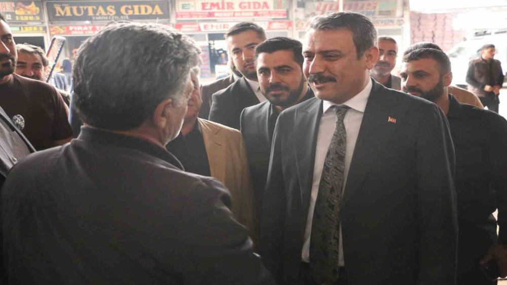 &lsquo;Ter&ouml;rs&uuml;z T&uuml;rkiye&rsquo; s&uuml;reci hal esnafının y&uuml;z&uuml;n&uuml; g&uuml;ld&uuml;rd&uuml;
